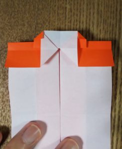 オレンジの折ったの折り紙