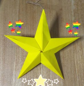黄色い折り紙5枚で作った立体の星